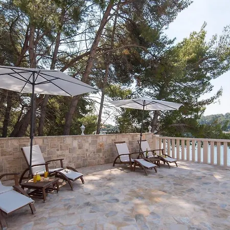 - Korcula Prizba