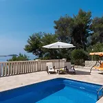 - Korcula Daire *