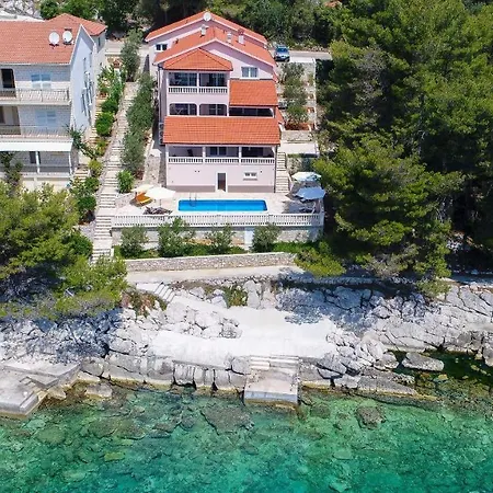- Korcula Apartman